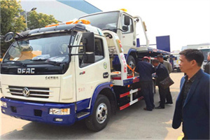 新民汽车道路救援拖车价格